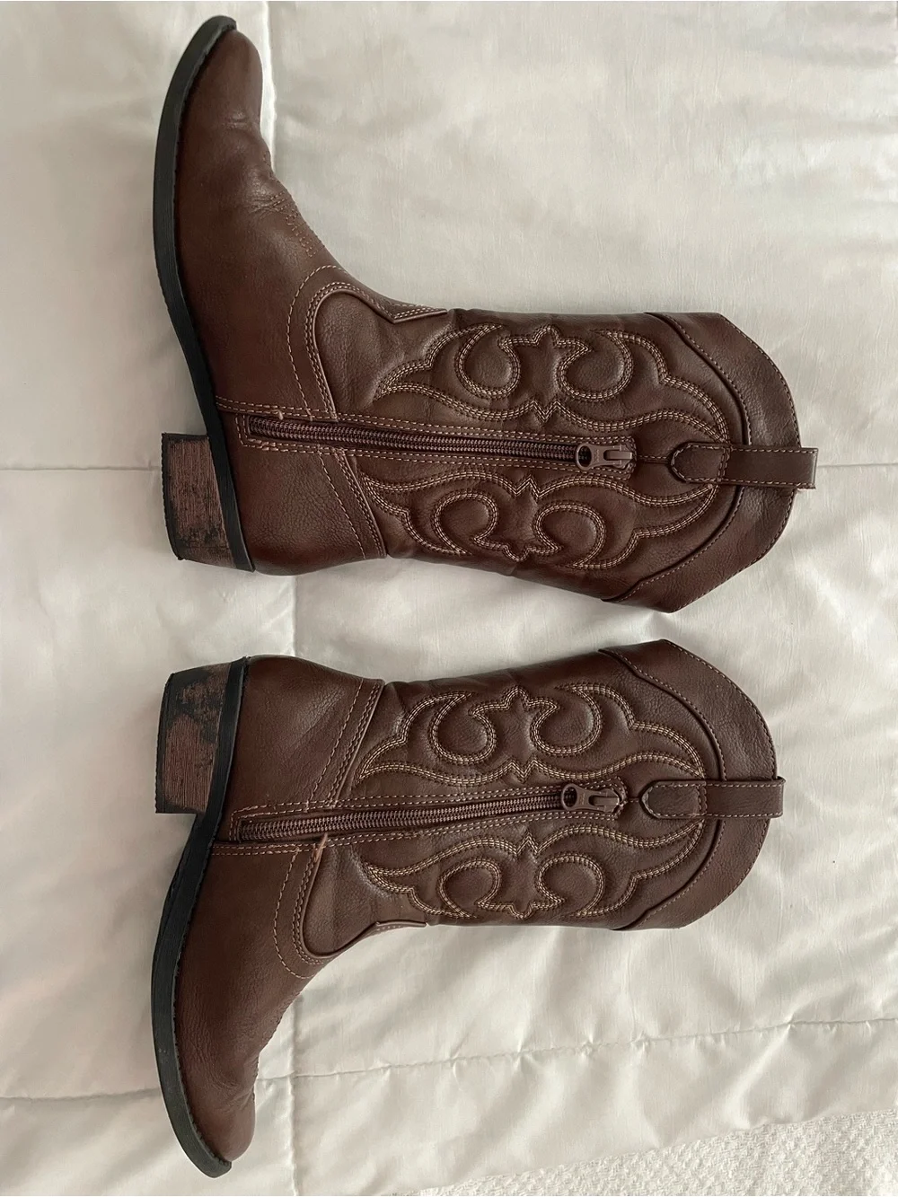 Cat & Jack Brown Girls' Western Pull-On Boots